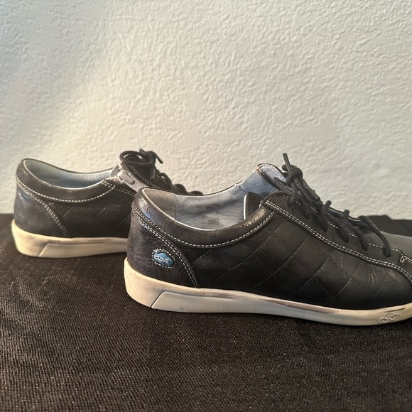 Women's Cloud Aika Footwear 37 (US 6)Brushed Black Leather made in Portugal - Picture 4 of 10